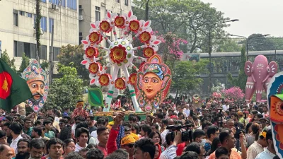 বাংলা নববর্ষ উদযাপনে রাজধানীতে মঙ্গল শোভাযাত্রা
