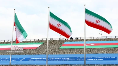 উদ্বোধনী অনুষ্ঠান উপলক্ষে প্রকল্প এলাকা ইরান ও আজারবাইজান পতাকা দিয়ে সাজানো হয়