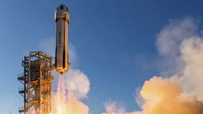 এই নিউ শেপার্ড রকেটেই অভিযান সম্পন্ন করেন তারা