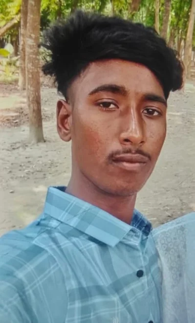 ইতুল হোসেন (১৮)। ছবি: সংগৃহীত