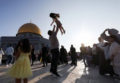 ঈদুল আজহা উপলক্ষ্যে জনসমাগম আল আকসা চত্বরে