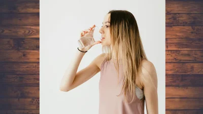 পর্যাপ্ত পানি পান করুন। তা না হলে শরীরের বিপাকক্রিয়া ধীর হয়ে যায়। ছবি: সংগৃহীত