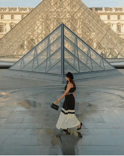 পরে ‘আলী’ কান থেকে পেয়েছে স্পেশাল মেনশন। কান উৎসব শেষ হওয়ার পর ফ্রান্সে উড়ে যান মেহজাবীন। ছবি: অভিনেত্রীর ফেসবুক থেকে নেওয়া