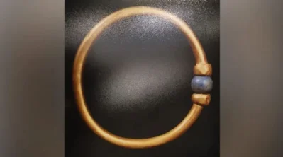 ফেরাউনের স্বর্ণের ব্রেসলেট