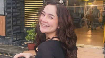 জনপ্রিয় ও সুন্দরী অভিনেত্রী হানিয়া