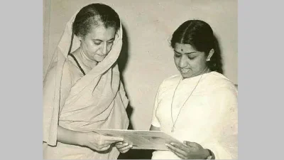 সাবেক ভারতীয় প্রধানমন্ত্রী ইন্দিরা গান্ধীর সঙ্গে লতা মঙ্গেশকর