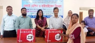পাঁচঘবিবির শতাধিক ক্ষুদ্র নৃ-তাত্ত্বিক জনগোষ্ঠী নারীদের মধ্যে সেলাই মেশিন বিতরণ