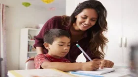 সন্তান পড়াশোনা করতে চায় না?