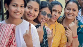 ভারতের লোকসভা নির্বাচন: শেষ ধাপের ভোটগ্রহণ চলছে