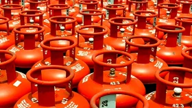 এলপি গ্যাসের নতুন দাম নির্ধারণ আজ