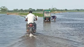 উত্তর-পূর্বাঞ্চলে অকাল বন্যার আশঙ্কা,  ৫ নদীর পানি বিপৎসীমার ওপরে