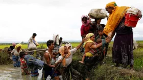 দালালের মাধ্যমে বাংলাদেশে ঢুকছে রোহিঙ্গারা