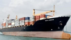 রেকর্ড গতিতে কমছে তেলের মজুদ