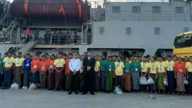 দেশে ফিরল ৮৫ বাংলাদেশি, মিয়ানমার গেল ১২৩ বিজিপি সদস্য