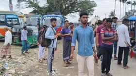 সুনামগঞ্জ-সিলেট সড়কে পরিবহণ ধর্মঘট, ভোগান্তিতে যাত্রীরা