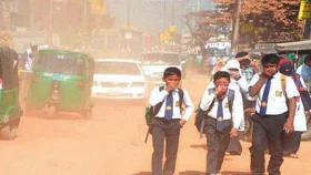 দূষিত শহরের তালিকায় আজ ঢাকার অবস্থান তৃতীয়