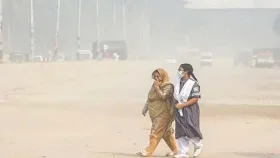 বায়ুদূষণের শির্ষে লাহোর, ঢাকার অবস্থান কত?