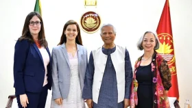 শ্রম অধিকার চর্চার দীর্ঘস্থায়ী চ্যালেঞ্জের সমাধান জরুরি: মার্কিন দূতাবাস