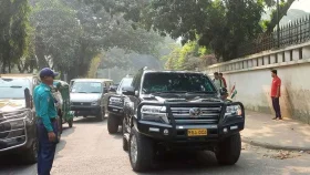 বাংলাদেশ-ভারত সচিব পর্যায়ে বৈঠক চলছে