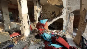 ইসরায়েলি হামলায় গাজায় আরও ৬৬ ফিলিস্তিনি নিহত