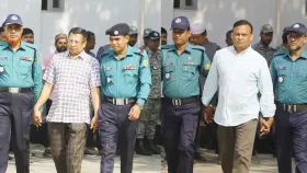 সাবেক আইজিপি মামুন ও সেনা কর্মকর্তা জিয়াউল ট্রাইব্যুনালে