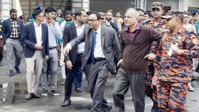 সচিবালয়ের ক্ষতিগ্রস্ত ভবন পরিদর্শনে উপদেষ্টারা