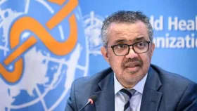 অল্পের জন্য রক্ষা পেলেন ডব্লিউএইচও প্রধান
