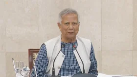 মাঠ পর্যায়ের প্রশাসনই আসল সরকার: কর্মকর্তাদের ড. ইউনূস