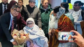 লন্ডন পৌঁছেছেন খালেদা জিয়া