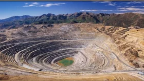 বিশাল স্বর্ণের খনির সন্ধান, বদলাবে পাকিস্তানের অর্থনীতি!