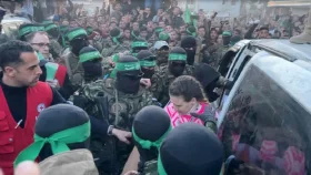 ফিলিস্তিনি ৯০ নারী-শিশুকে মুক্তি দিল ইসরায়েল