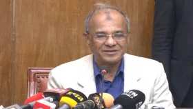 সীমান্তে সাউন্ড গ্রেনেড, টিয়ার শেল ব্যবহার করবে বিজিবি: স্বরাষ্ট্র উপদেষ্টা