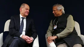 জার্মান চ্যান্সেলর ওলাফ শলৎজের সঙ্গে বৈঠক করেছেন প্রধান উপদেষ্টা