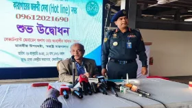 ছিনতাই-চাঁদাবাজি কমানোর চেষ্টা করছি: স্বরাষ্ট্র উপদেষ্টা