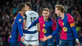 চার ম্যাচে ব্যর্থতার পর ৭ গোলের জয় বার্সেলোনার