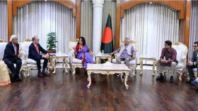 শ্রম আইন মানদণ্ডে নিয়ে যেতে সরকার প্রতিশ্রুতিবদ্ধ: প্রধান উপদেষ্টা