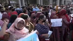 প্রাথমিকে নিয়োগ বাতিল: লাগাতার অবস্থান কর্মসূচি, বিক্ষোভ