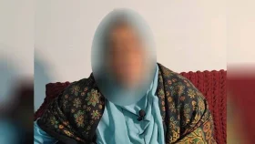 স্ত্রীর স্বীকৃতি পেতে আ.লীগ নেতার বাড়িতে দুই সন্তানের জননী