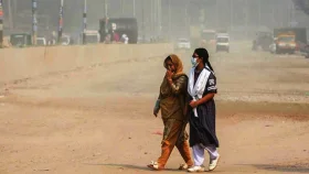 রাজধানীতে বইছে 'অস্বাস্থ্যকর' বাতাস