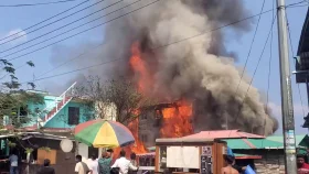 রাঙামাটির সাজেকে রহস্যাবৃত আগুন! ১৪০ রিসোর্ট-বসতঘর পুড়ে ছাই