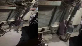 মোহাম্মদপুরে ফিল্মি স্টাইলে ছিনতাই, চাপাতি নিয়ে নারীর ওপর হামলা