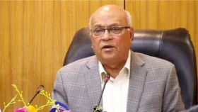 রণাঙ্গনে সশস্ত্র যোদ্ধারাই হবেন ‘মুক্তিযোদ্ধা’: উপদেষ্টা