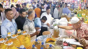 রোজায় নিত্যপণ্যের দাম আকাশচুম্বি হয়নি: সাখাওয়াত