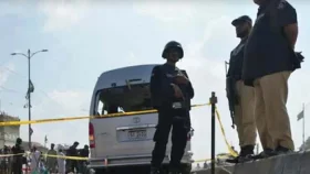 পাকিস্তানে বোমা হামলায় নিহত ১১