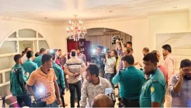 তল্লাশির নামে গুলশানে বাসায় তছনছ-ভাঙচুর, আটক ৩