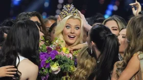 বাংলাদেশে আসছেন মিস ইউনিভার্স ভিক্টোরিয়া