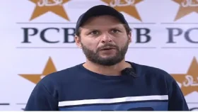 পিসিবি চেয়ারম্যান ক্রিকেটের কিছুই বোঝেন না: শহীদ আফ্রিদি