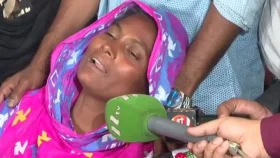 ধর্ষকের ফাঁসি চান আছিয়ার মা