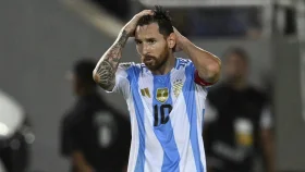 আর্জেন্টিনার মাঠে শেষবার মেসি?