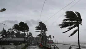 দুপুরের মধ্যে ঝড়ের পূর্বাভাস